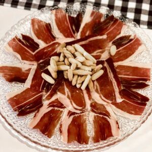 elegante plato de cristal