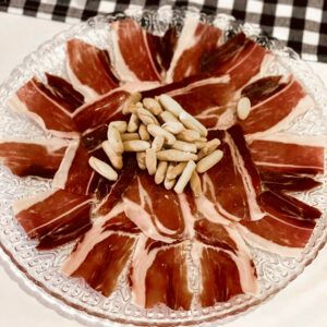elegante plato de cristal