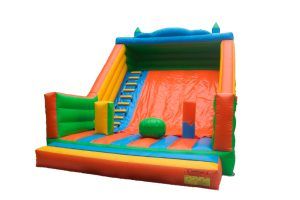 CASTILLO HINCHABLE