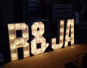 LETRAS DE MADERA CON LUZ - Imagen 17
