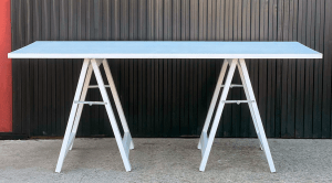 MESA DE MADERA CON CABALLETES 200X100 CM - Imagen 3