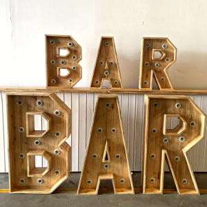 LETRAS DE MADERA CON LUZ - Imagen 7