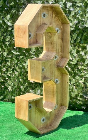 NÚMEROS DE MADERA CON LUZ - Imagen 14