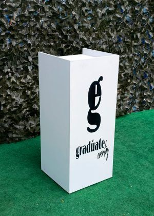 WELCOME DESK LOGO GRABADO - Imagen 2