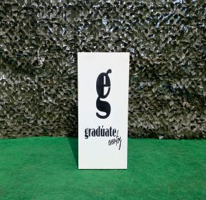 WELCOME DESK LOGO GRABADO - Imagen 6